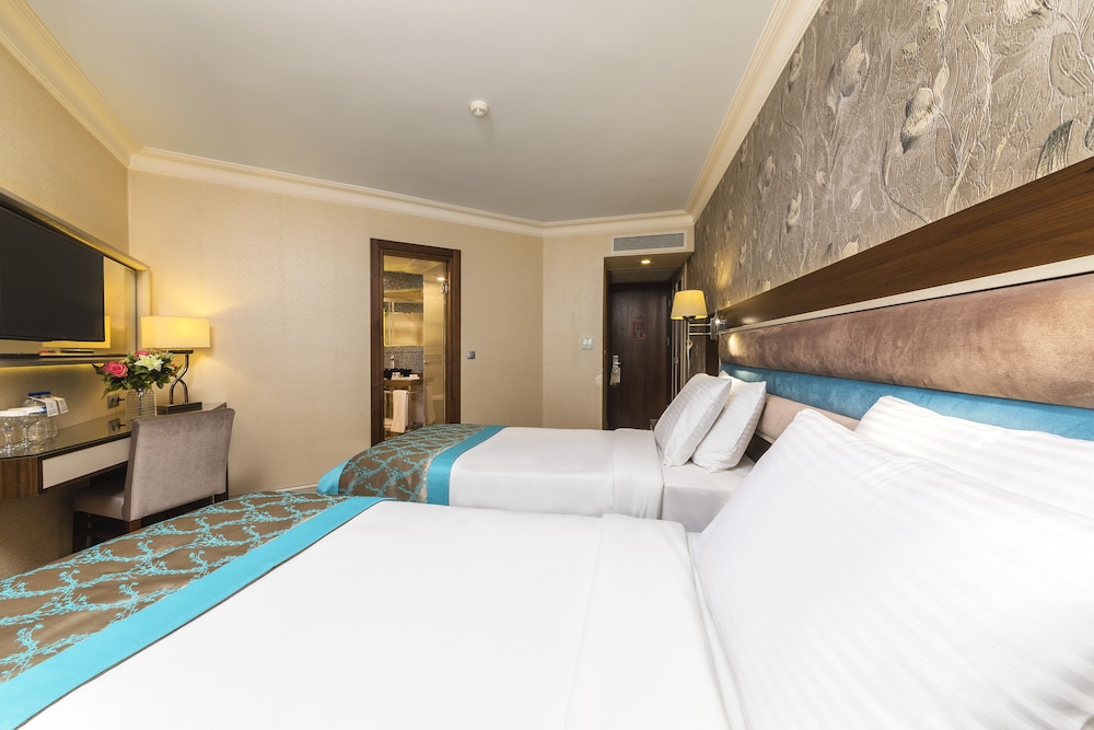 STANDARD, DOUBLE OR TWIN BED