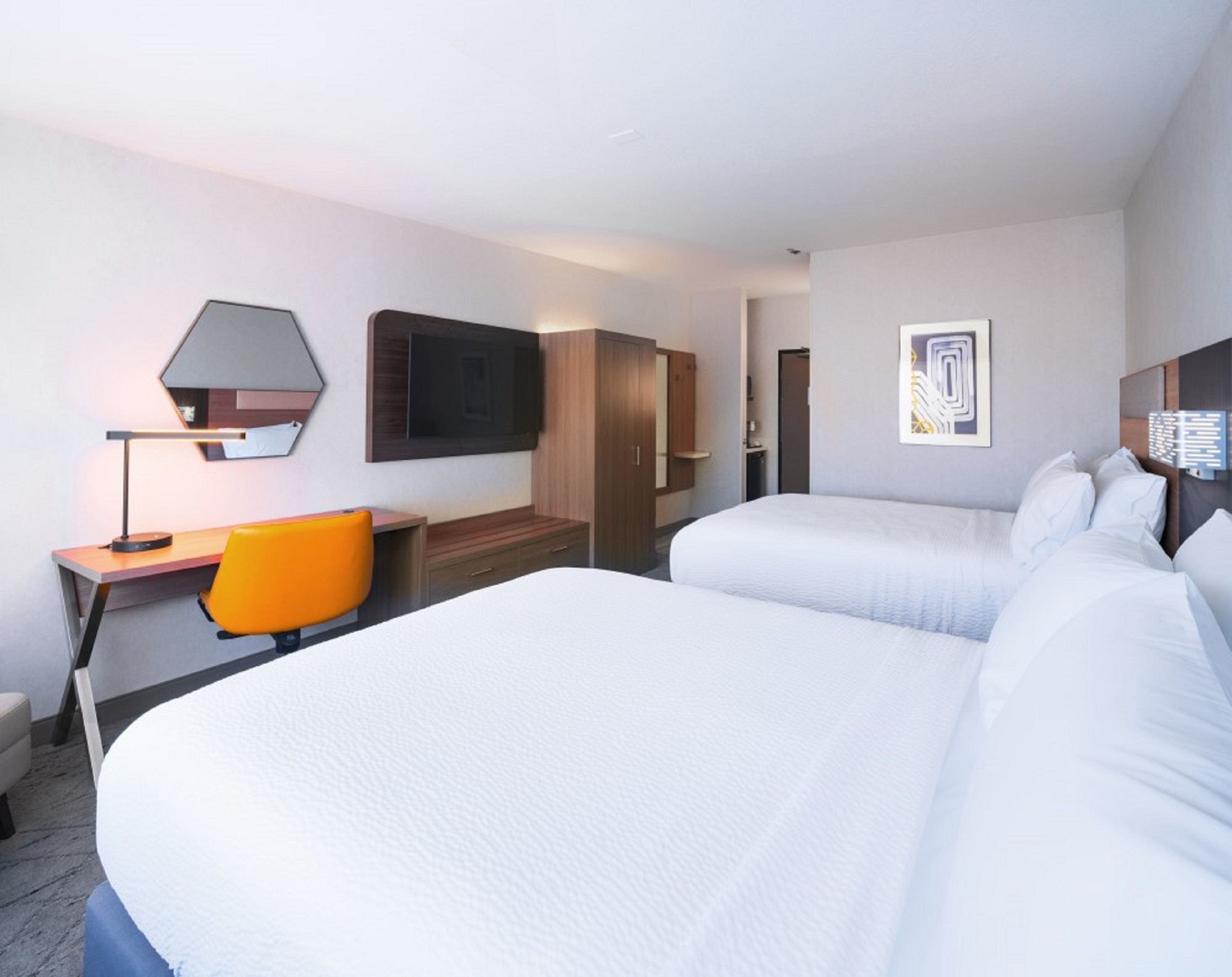 Holiday Inn Express La Mesa Near SDSU 18/72