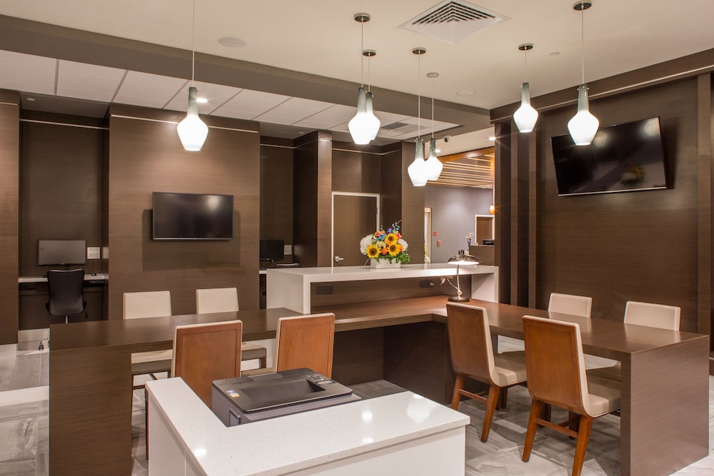 Wingate By Wyndham Miami Airport 25/37