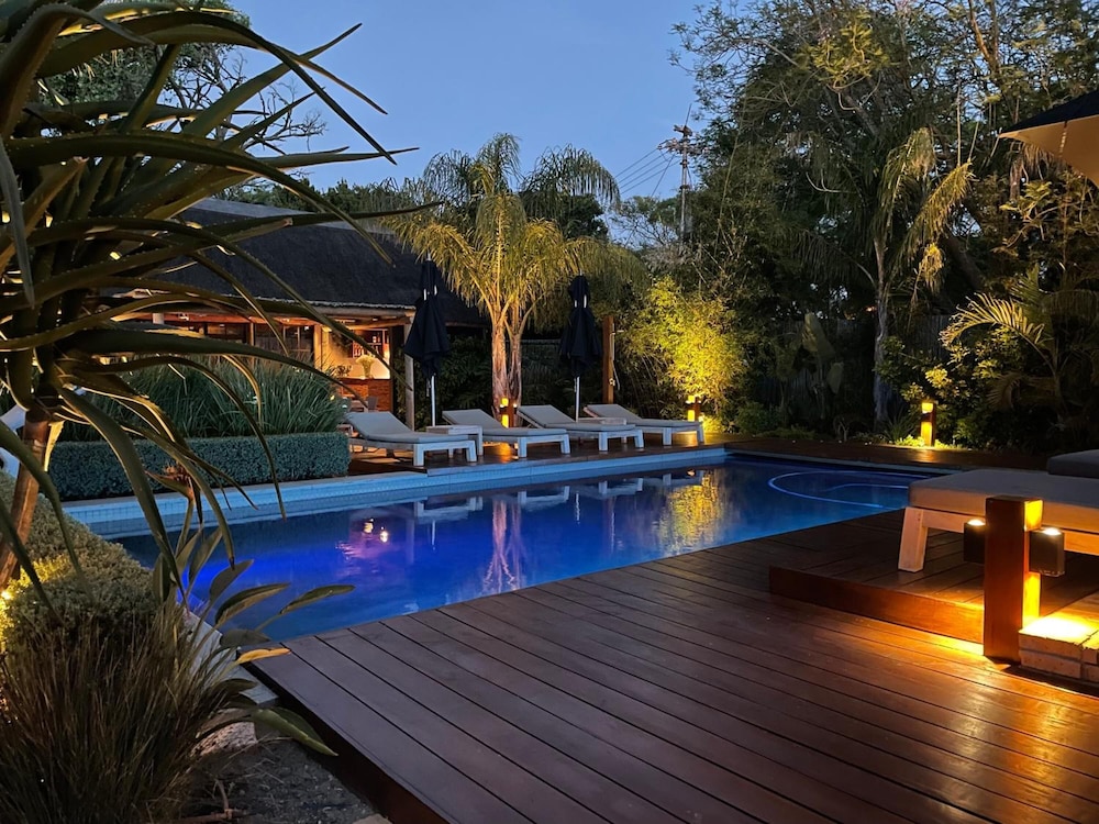 Garden Retreat 30/39