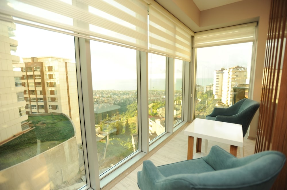 QAMAR PRESTIGE SUITES 30/49