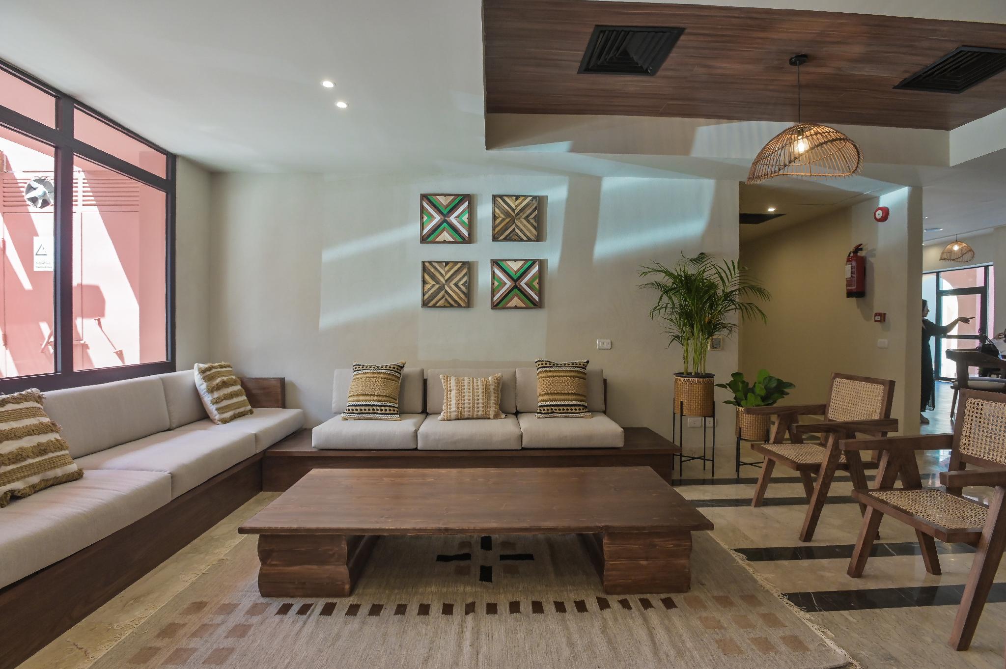 EXECUTIVE APARTMENT
