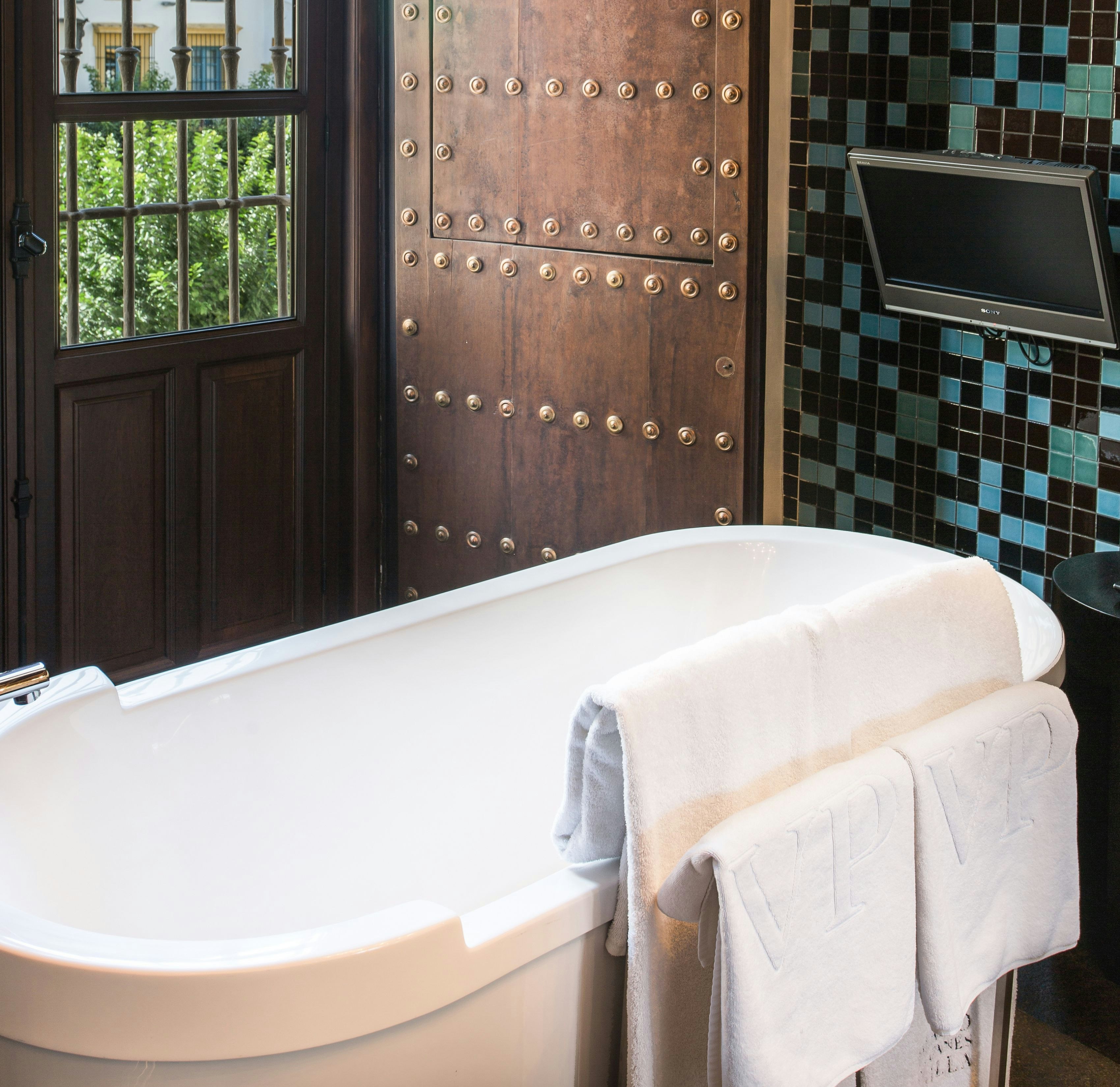 CoolRooms Palacio Villapanes 5 GL 64/65