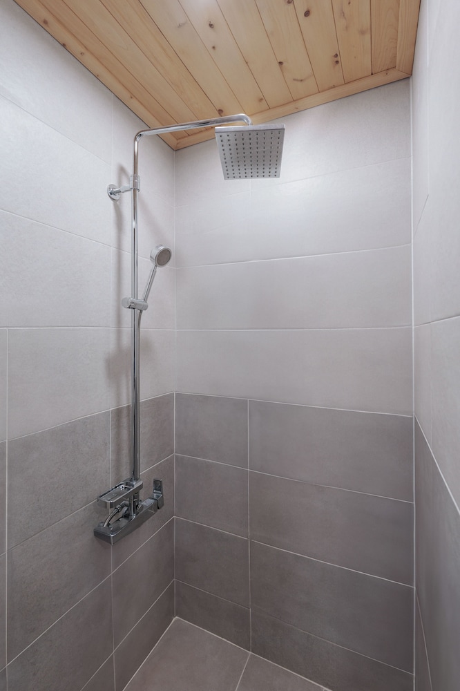 Jeonju YeongHwa Hotel 49/50