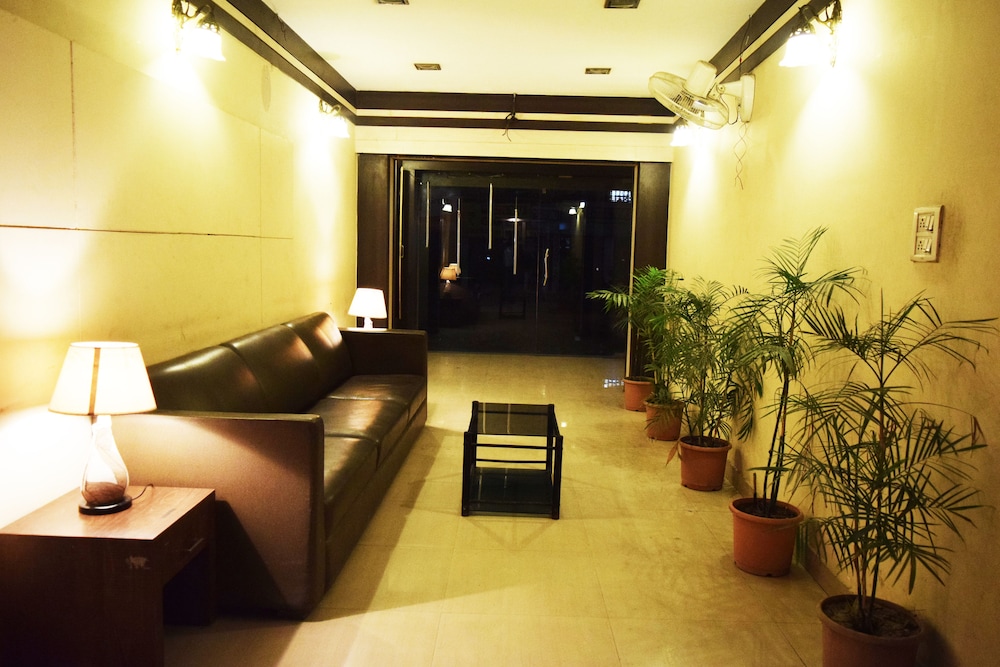HOTEL PALACE 25/35