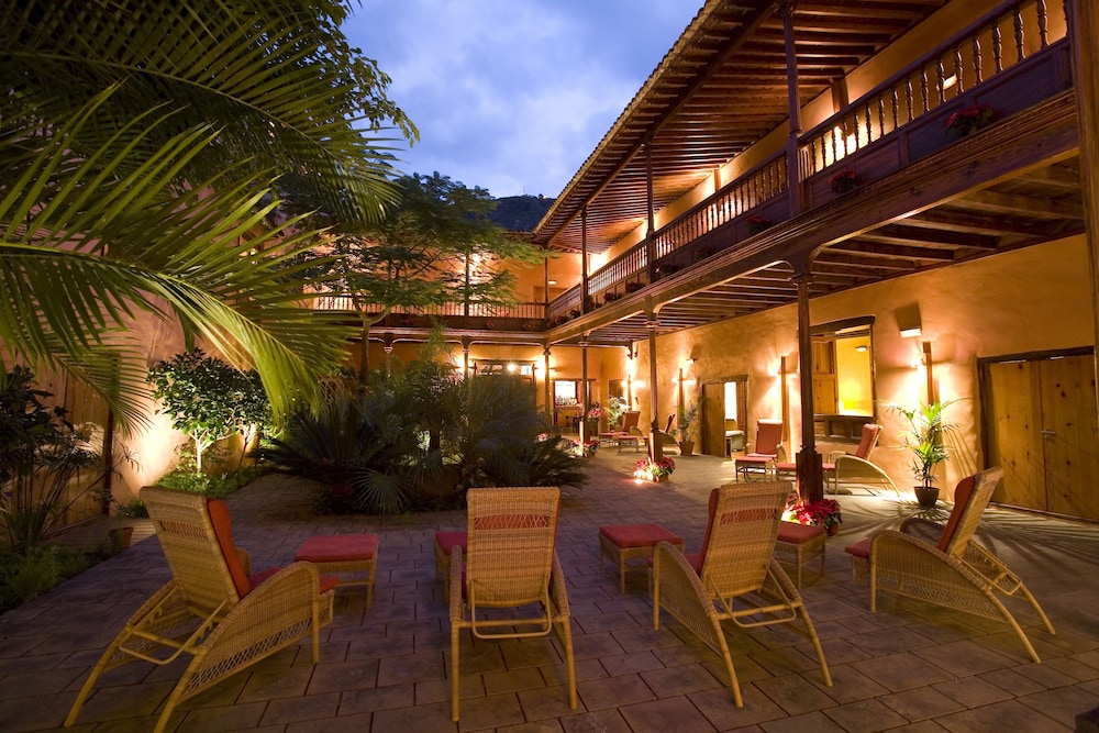 Hotel LIVVO La Quinta Roja 3/67