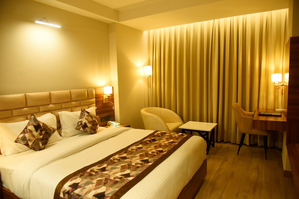 HOTEL LEGEND INN 6/22