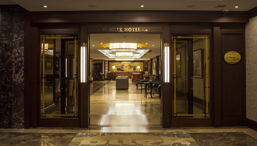 Lobby at Bilek Hotel Istanbul, ISTANBUL