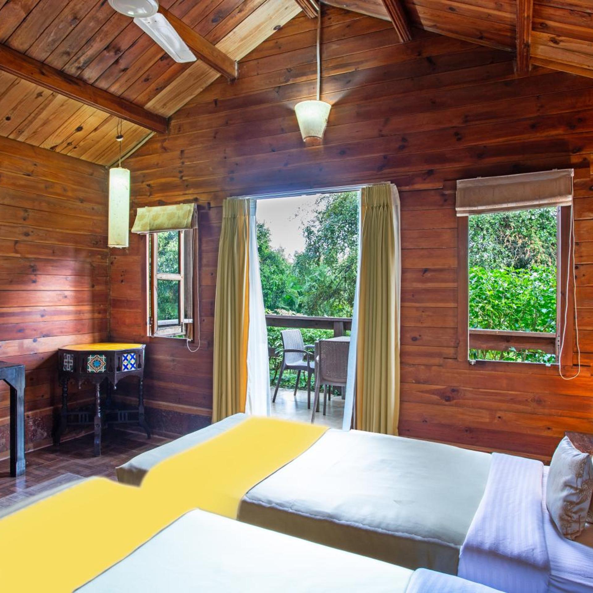 Cottage, Twin Beds, Garden View