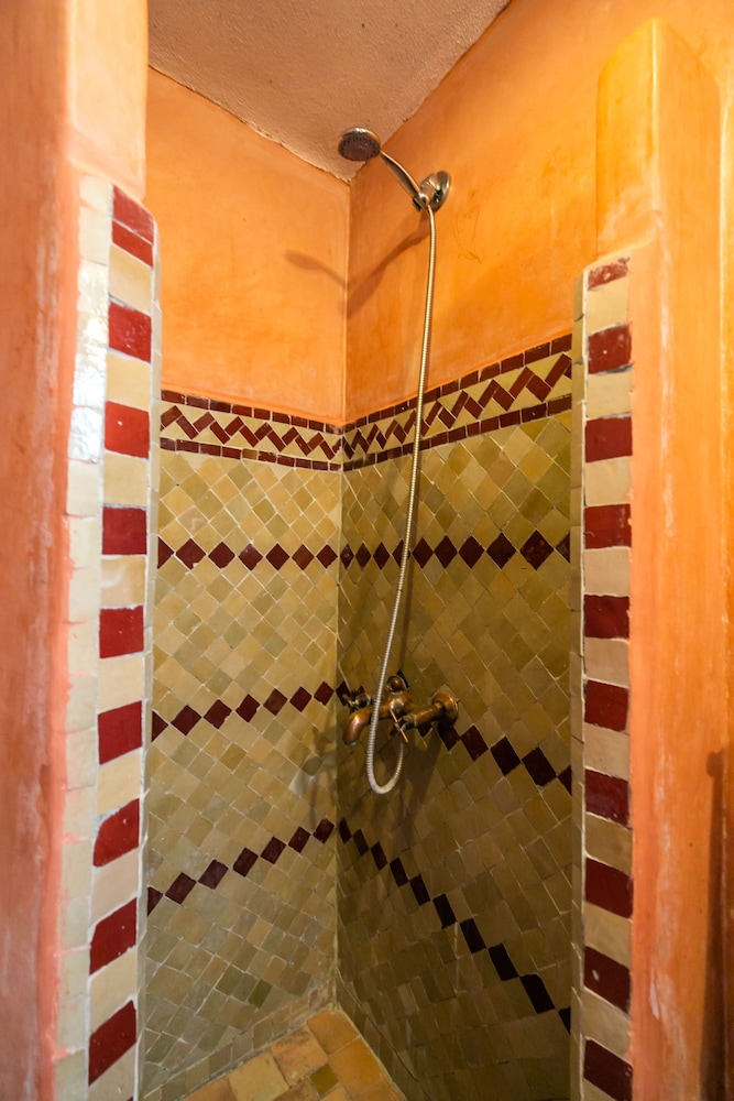 RIAD JARDIN CHRIFA 33/68