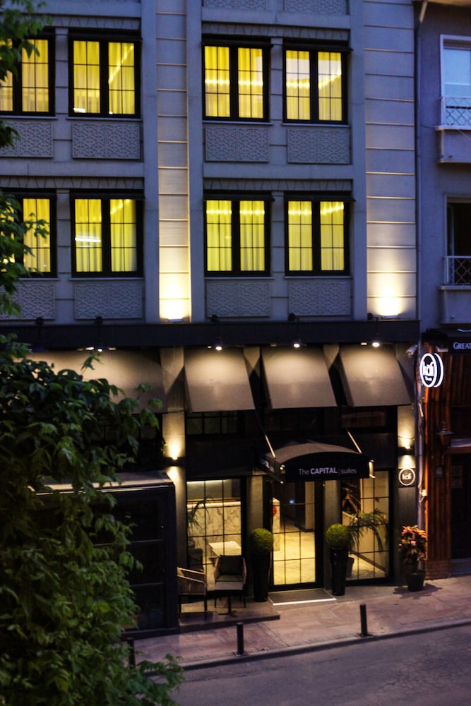 The Capital Suites 3/40