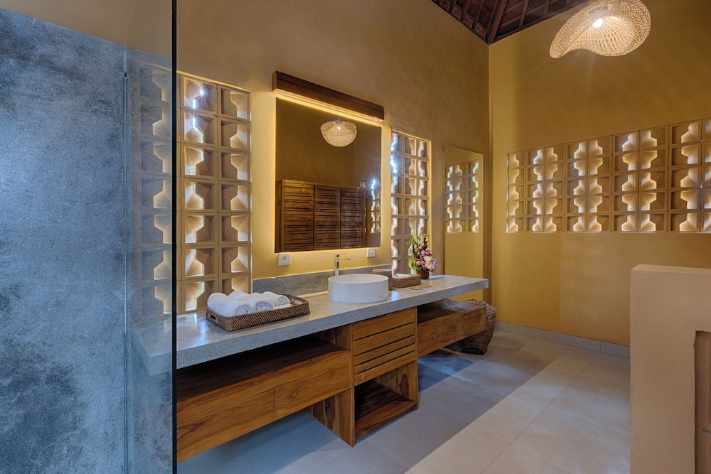Samkhya Villas 41/71
