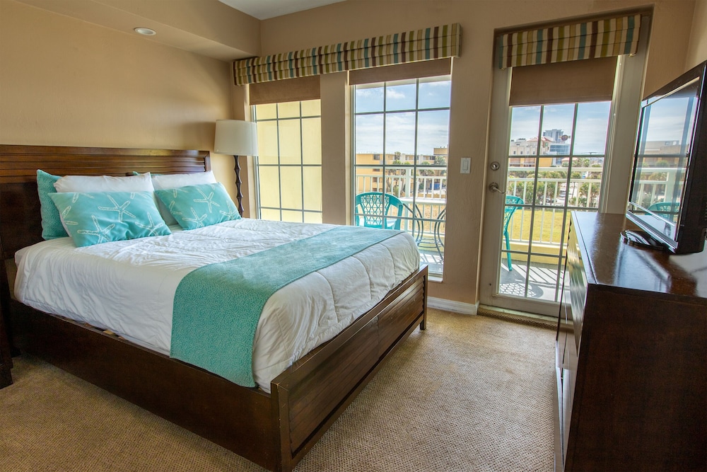 2 BEDROOMS, APARTMENT, PARTIAL OCEAN VIEW