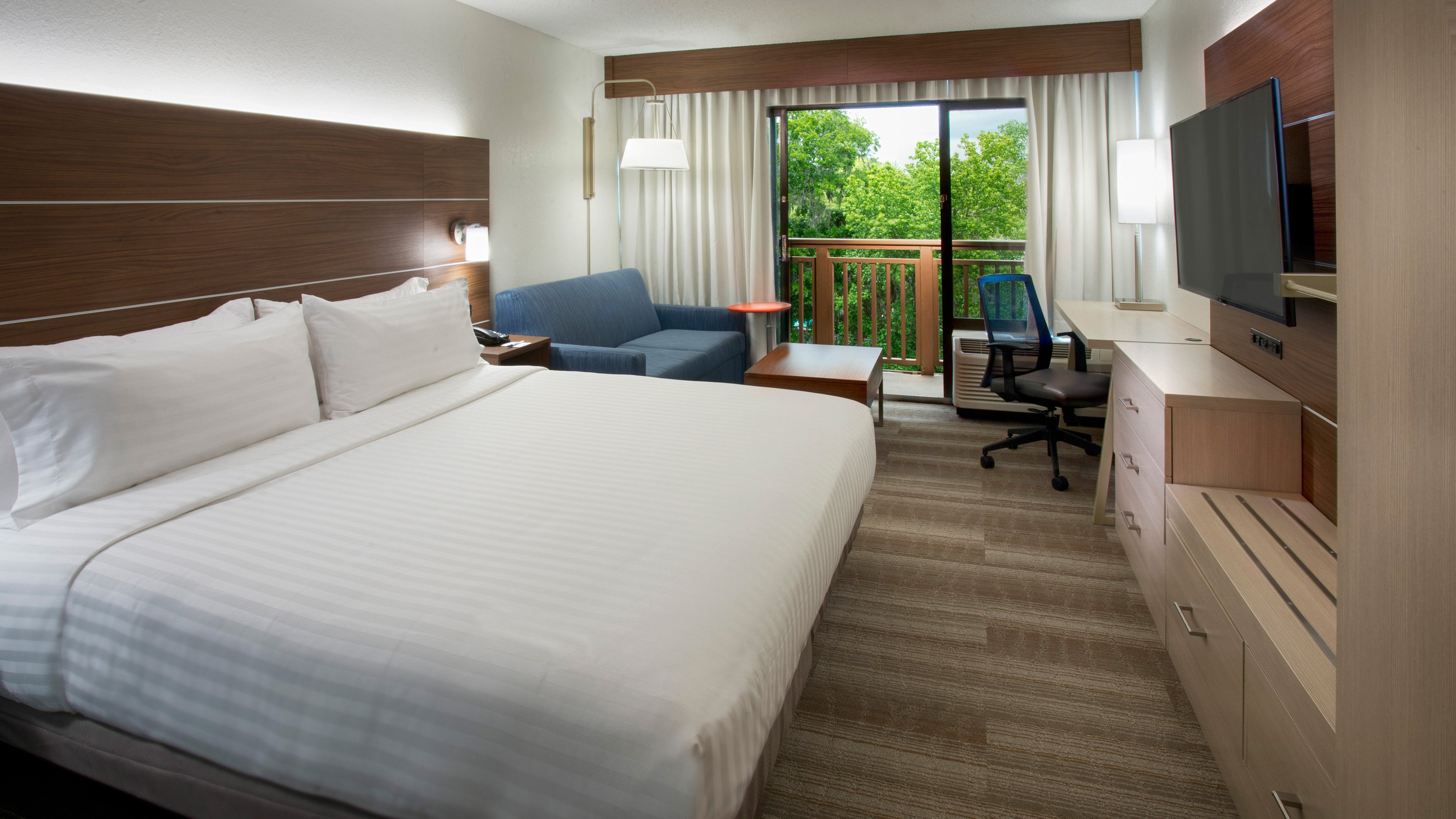 Holiday Inn Express Hilton Head Island 18/77