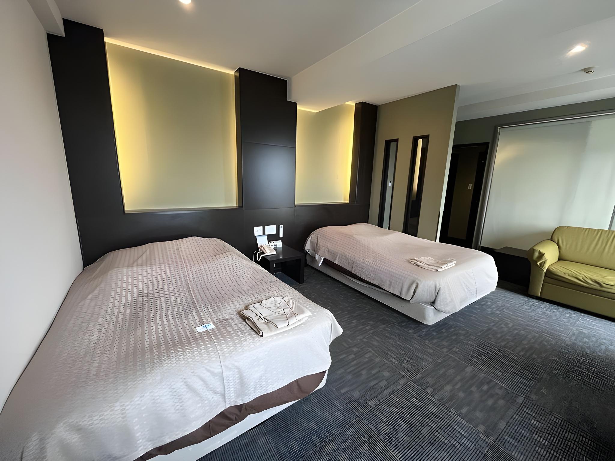 Room, Twin Beds, High Floor