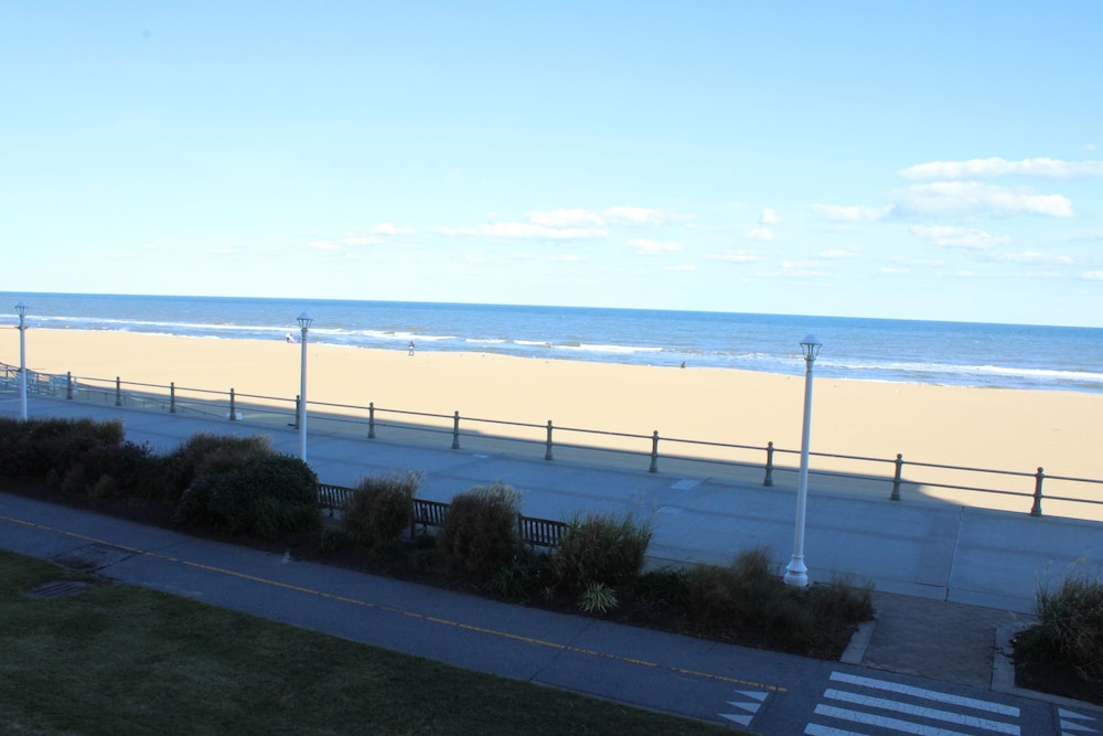Ocean Resort 32/36
