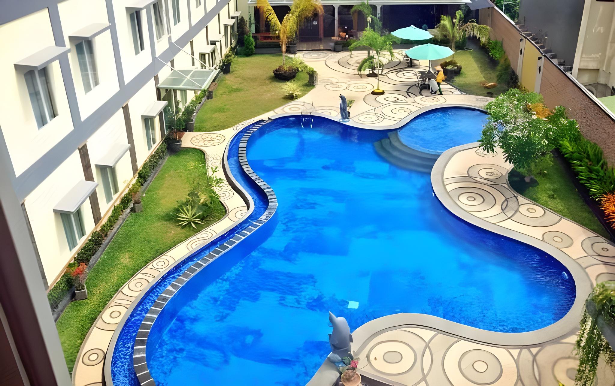 HOTEL PURI INDAH & CONVENTION 90/99