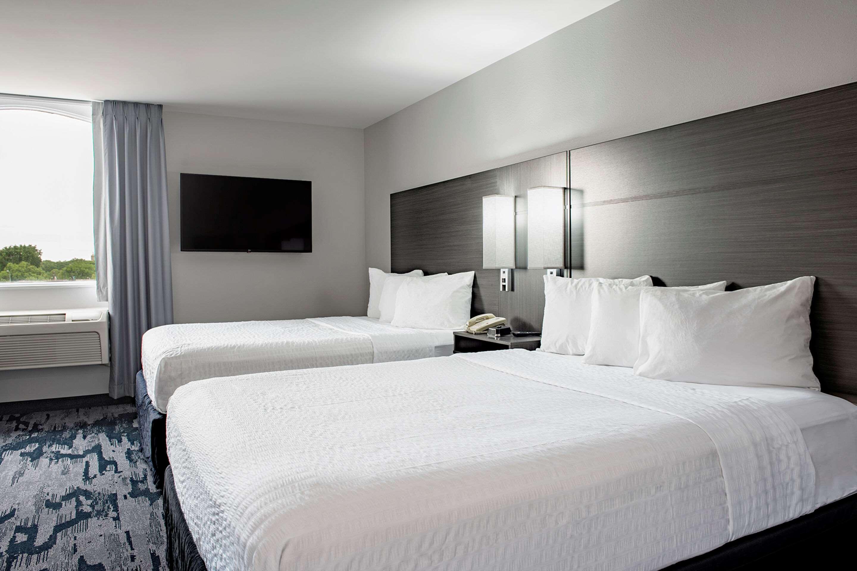 ROOM, 2 DOUBLE BEDS