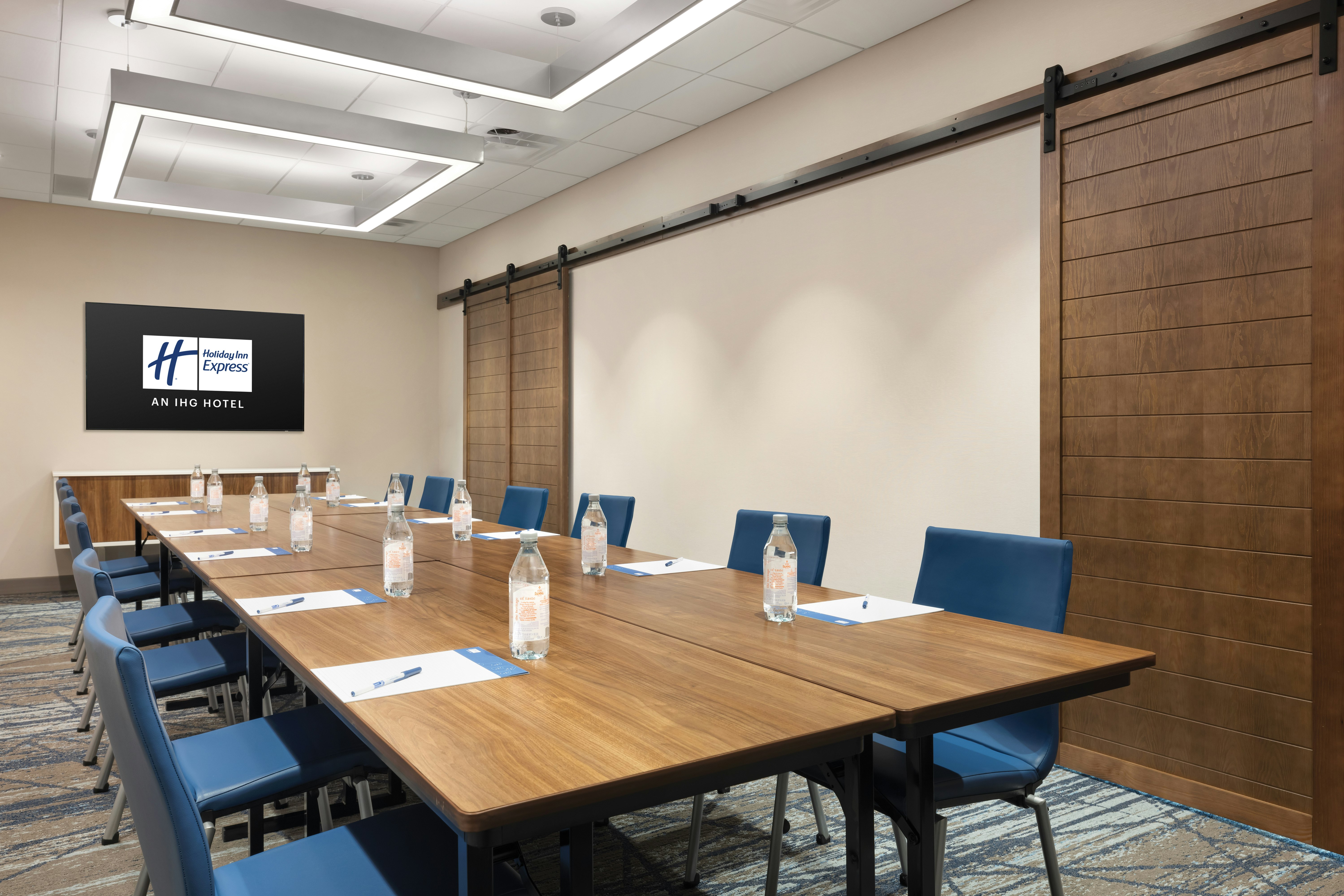 Holiday Inn Express Cape Canaveral 46/60