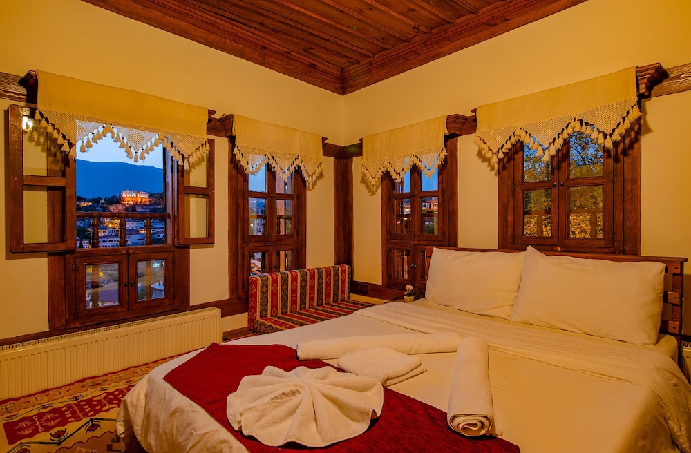 Hanedan Konak Otel 15/47