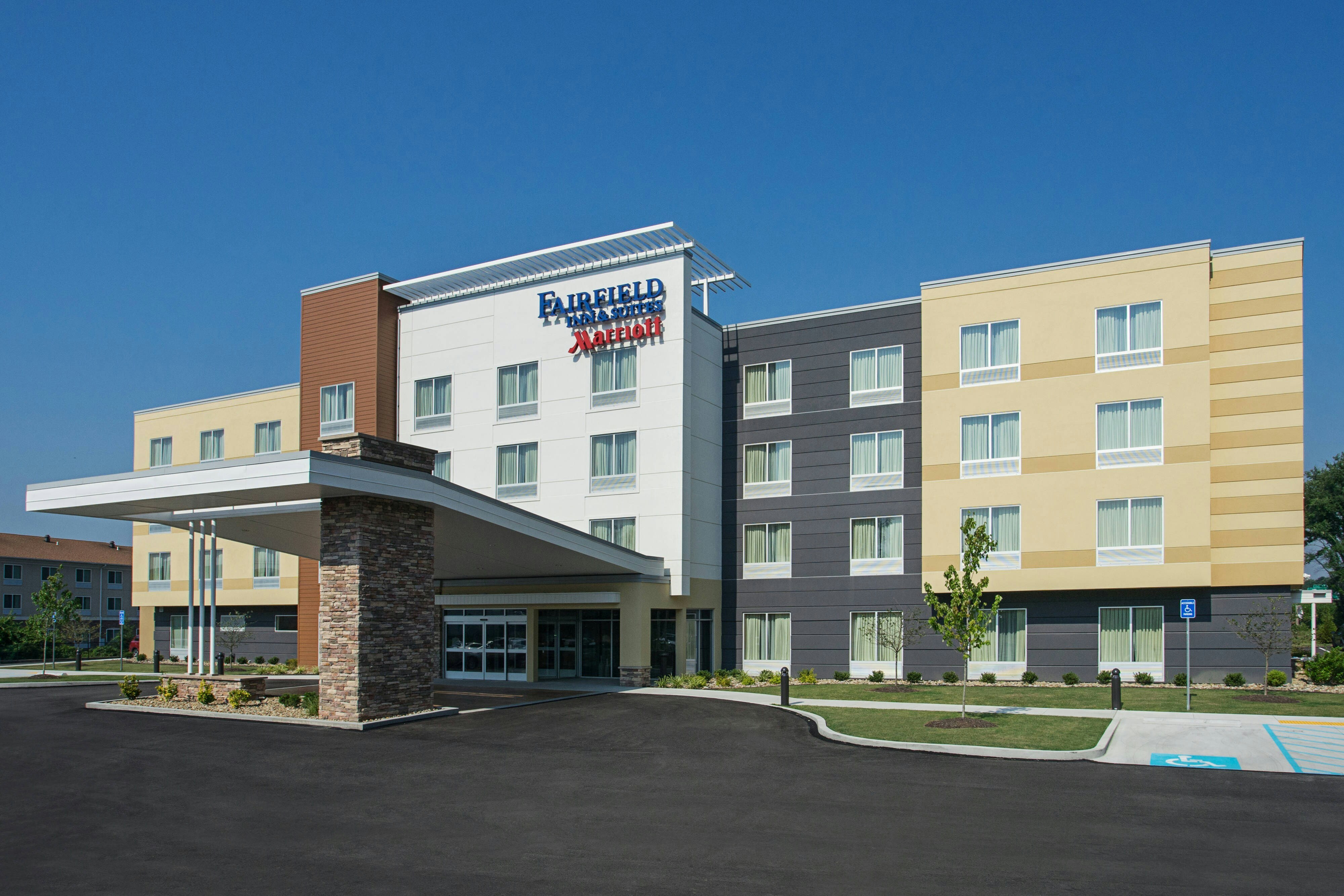 Fairfield Inn And Suites By Marriott Belle Vernon 29/29