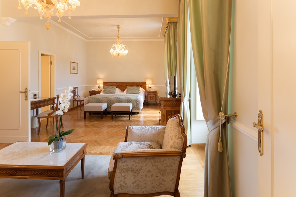 Imperiale Palace Hotel 55/71