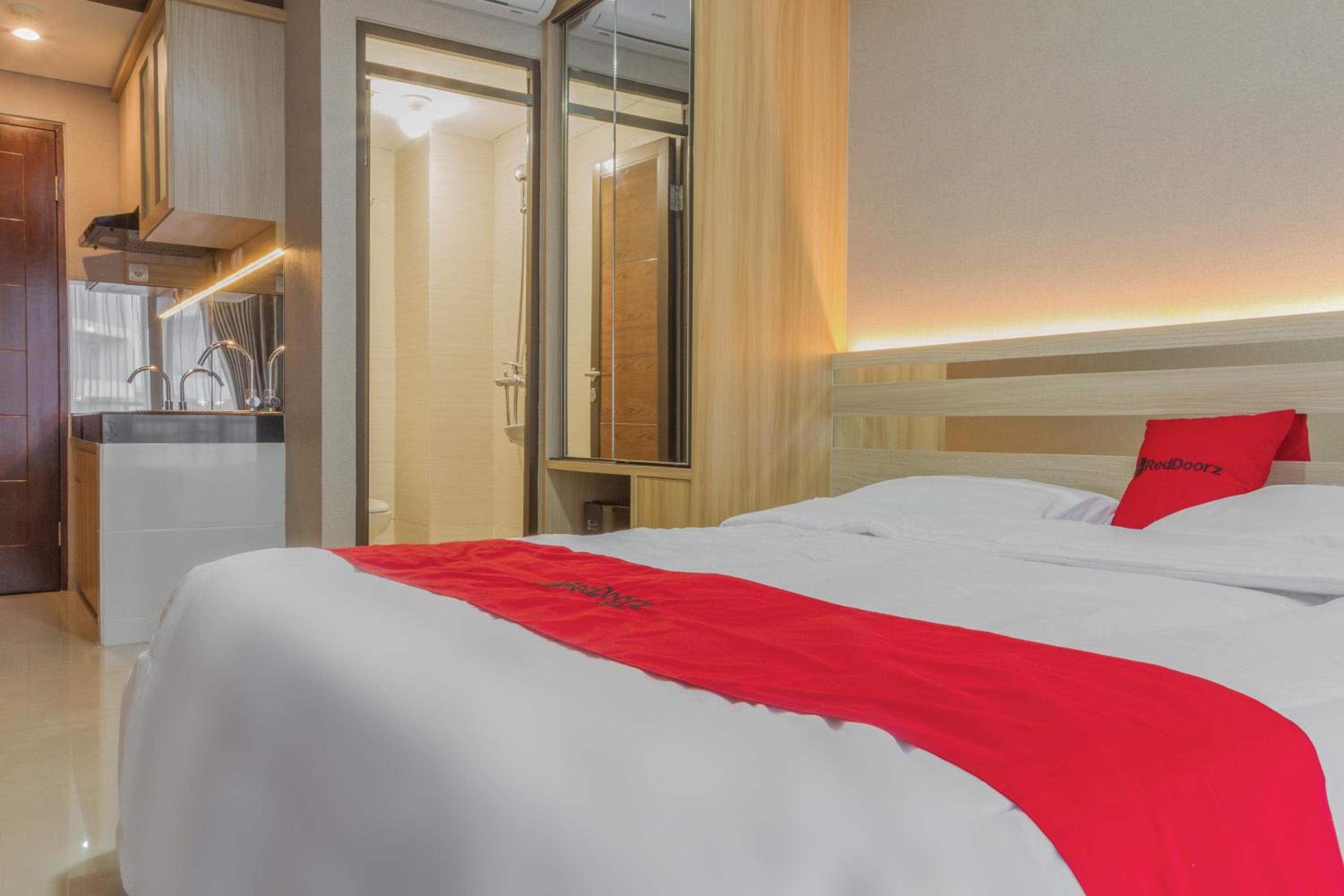RedDoorz Apartment @ Gateway Pasteur 40/50
