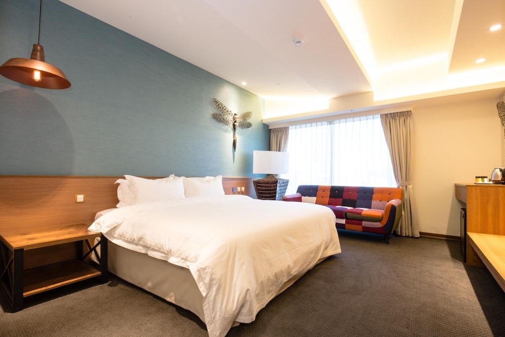 Walker Hotel Ximen 13/50