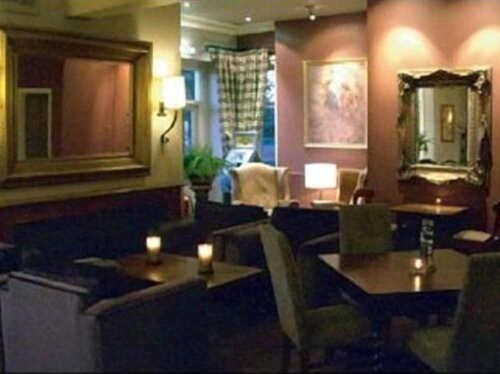 The Hunting Lodge - Restaurant with rooms 14/20