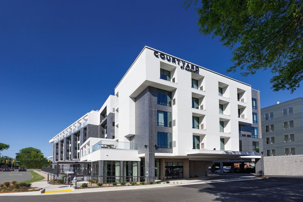 Courtyard by Marriott Richmond Scott's Addition 4/31