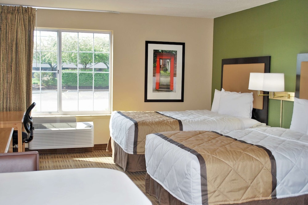 Studio, 2 Queen Beds