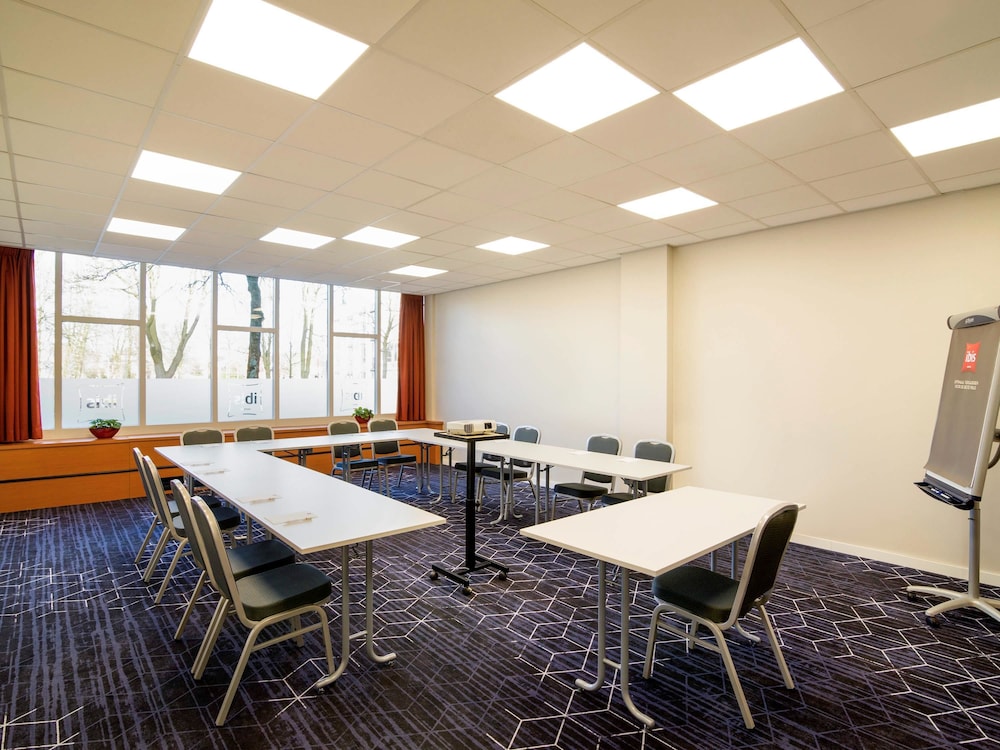 IBIS UTRECHT 54/61