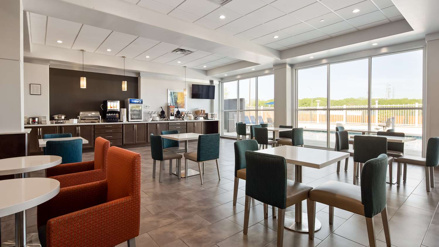 restaurant cafeteria