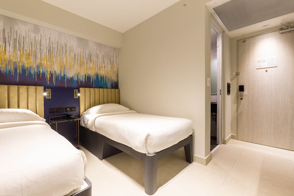 Ibis budget Singapore Gold 23/45