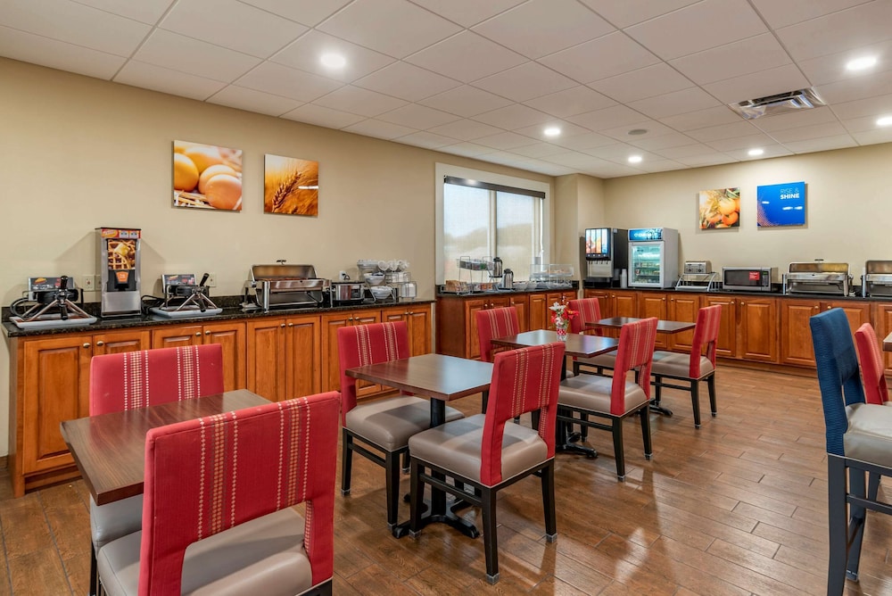 Comfort Suites Niceville Near Elgin Air Force Base 41/61