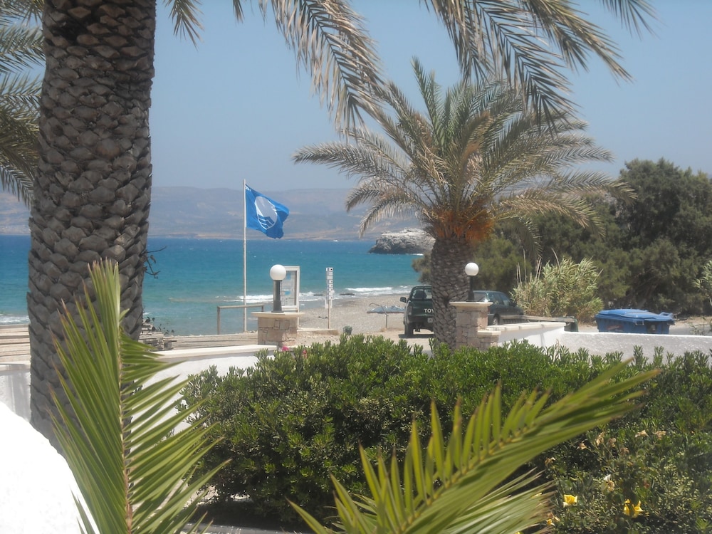 Petras Beach 17/24