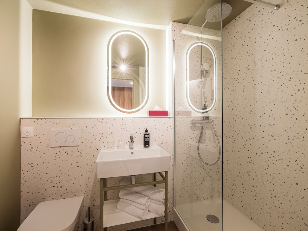 ibis Styles Annecy Le Vieux 64/65