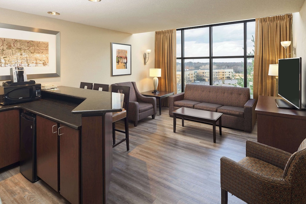 Wyndham Executive Center Columbia 37/60