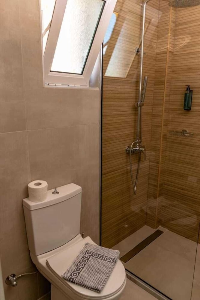Olympion Village Hotel 46/50