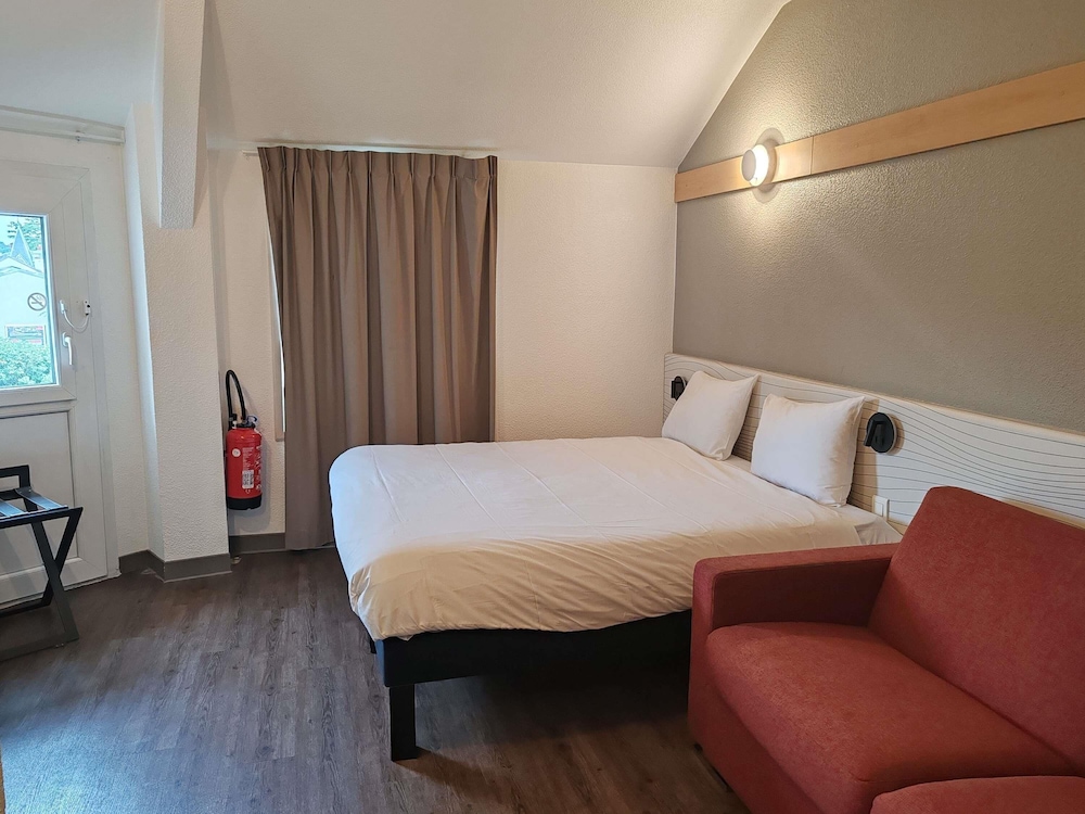 Ibis Styles Poissy 8/50