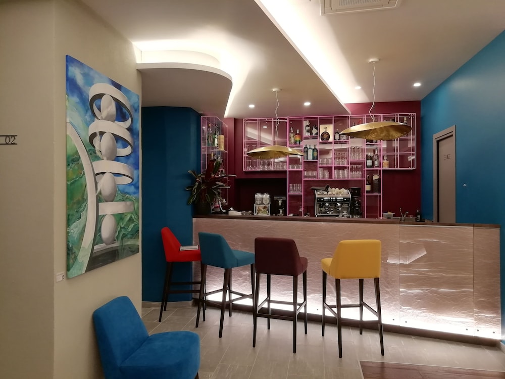 73 Boutique Hotel 34/43