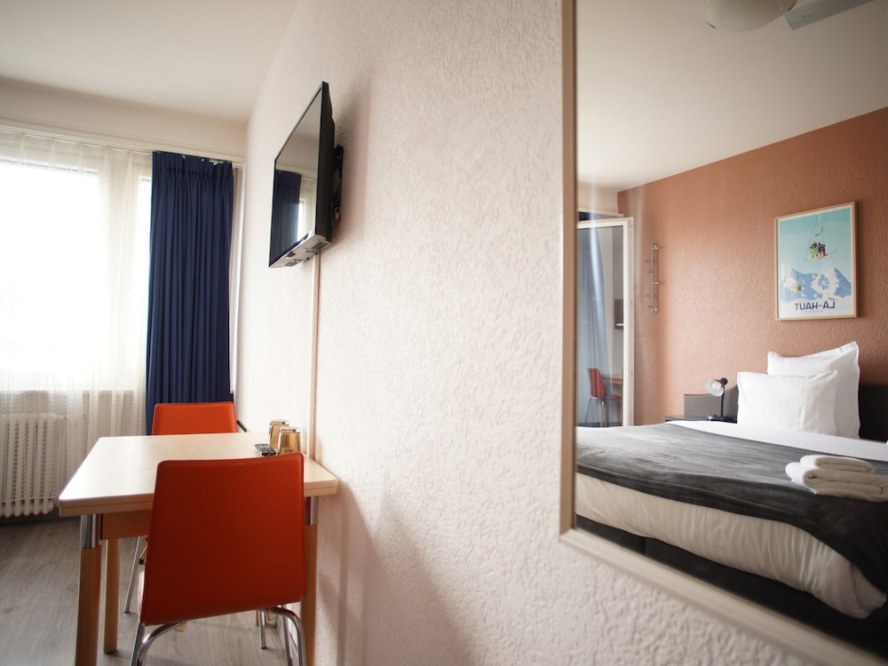 Hotel Carmen SA 24/50