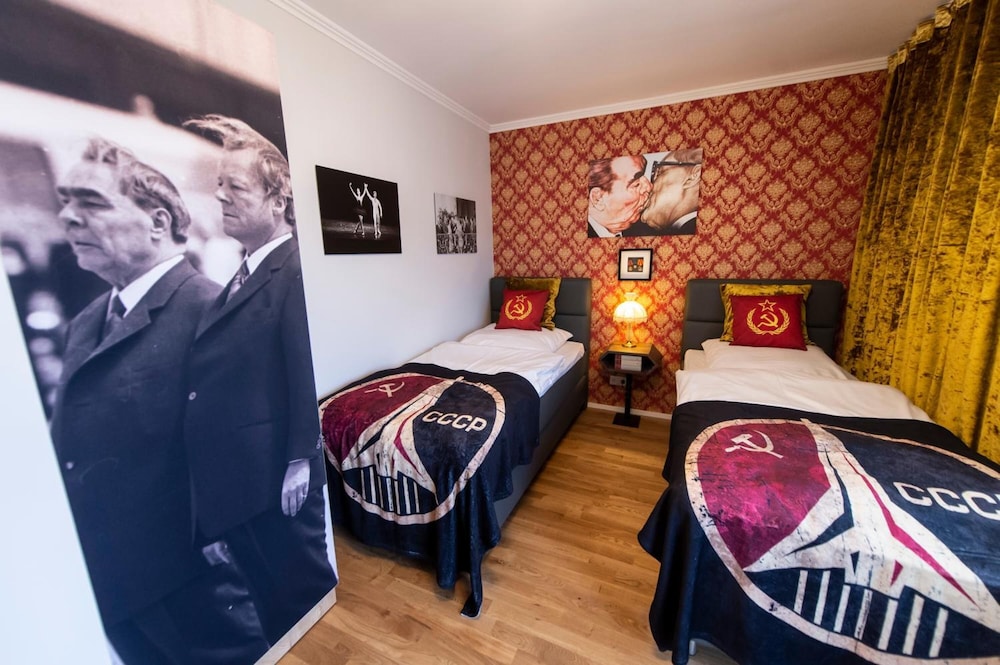 Hotel Rheinland 10/36