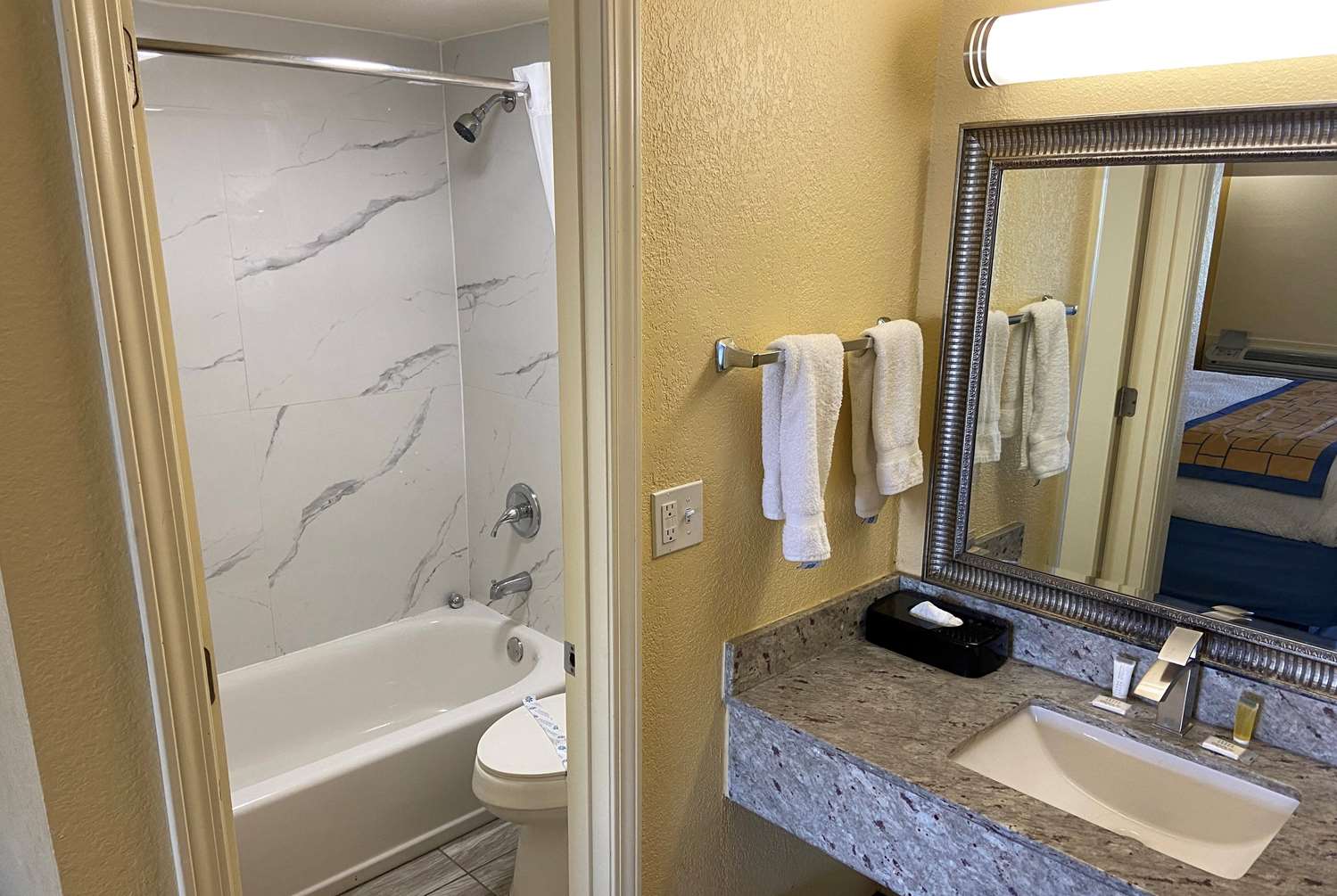 Days Inn by Wyndham Okmulgee 14/15