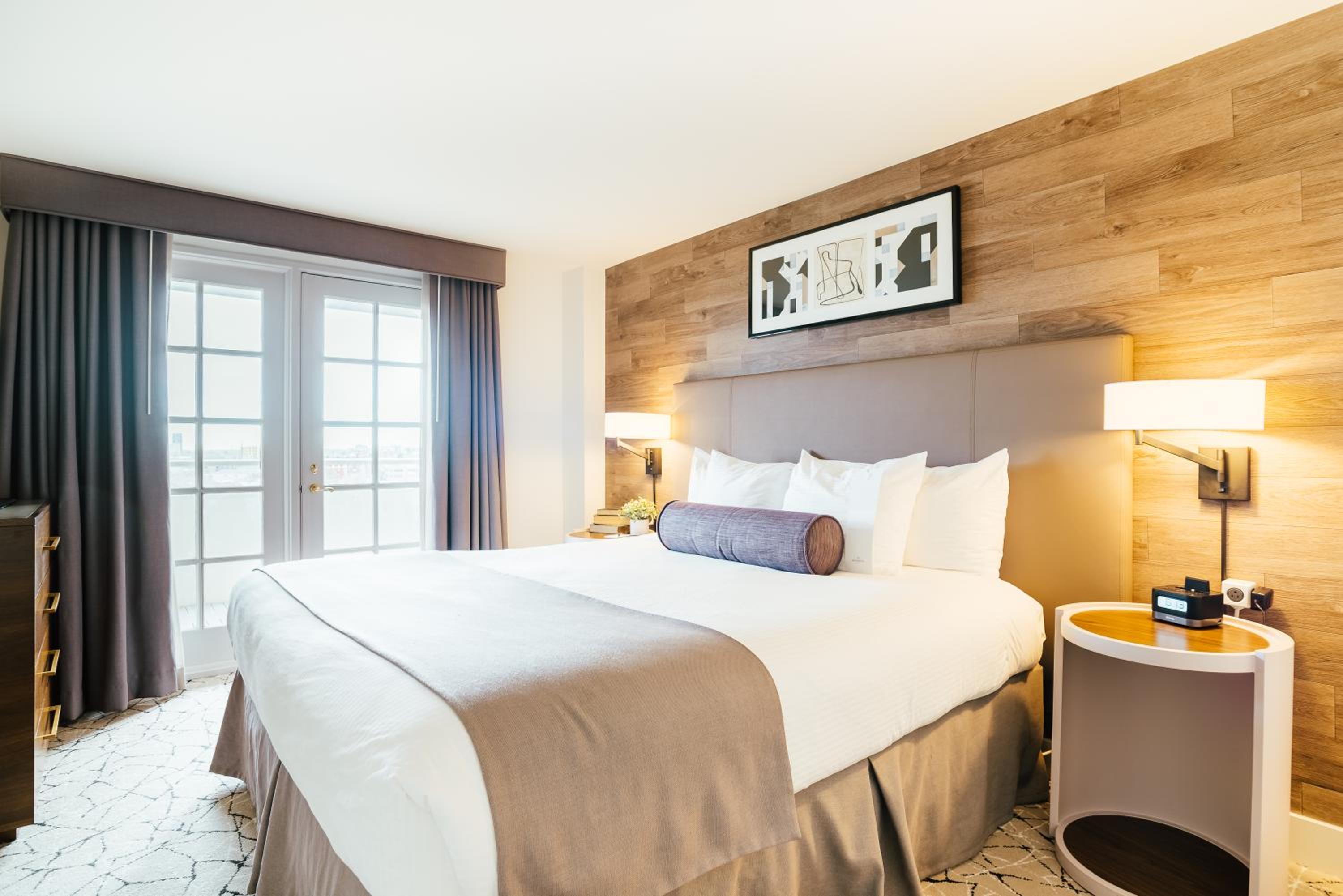 Executive, Suite, King Bed, Warwick Denver 2/4