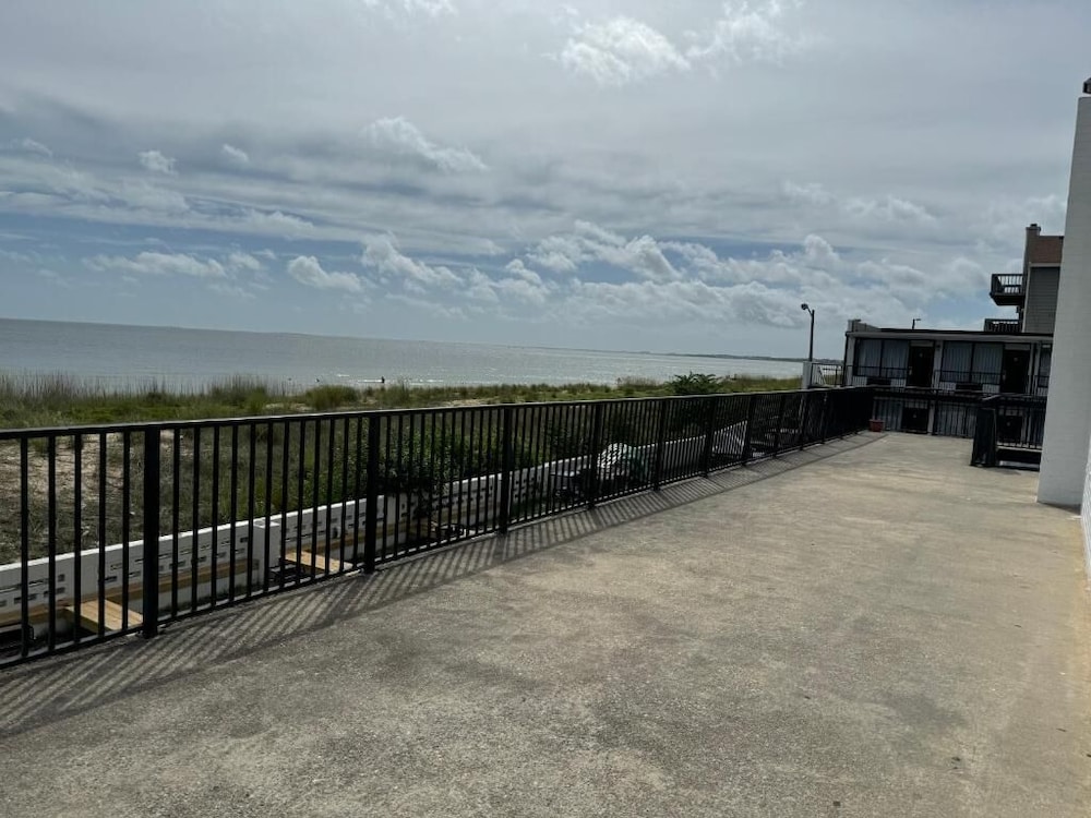Ocean View Inn 24/30