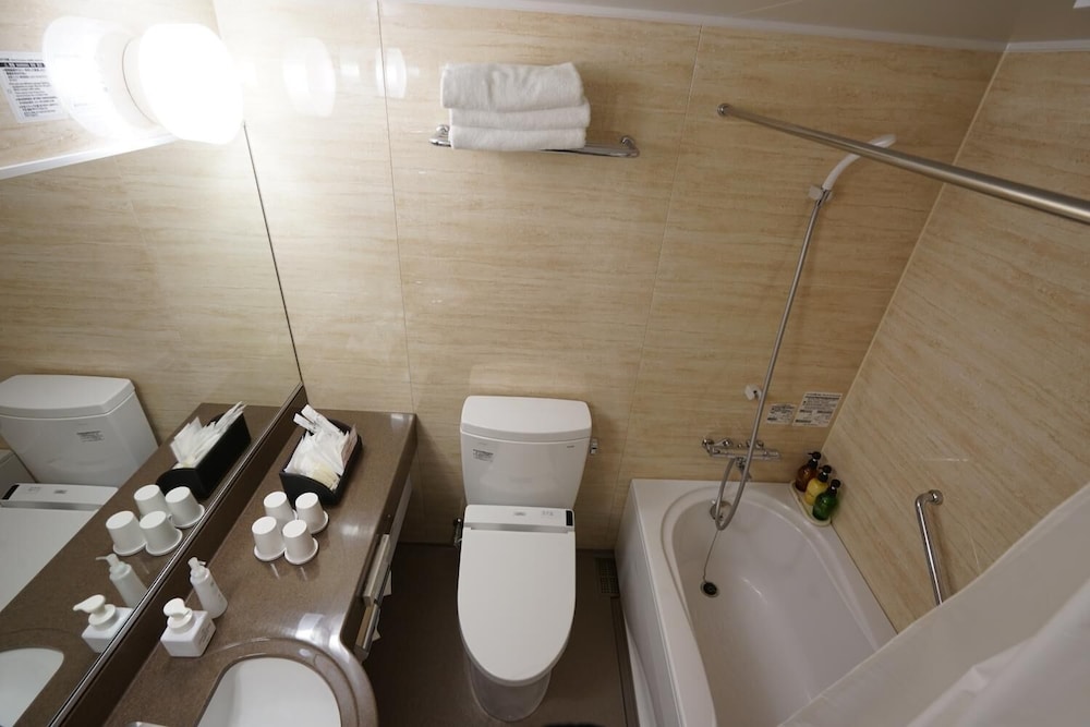 Hotel Quest Shimizu 13/45