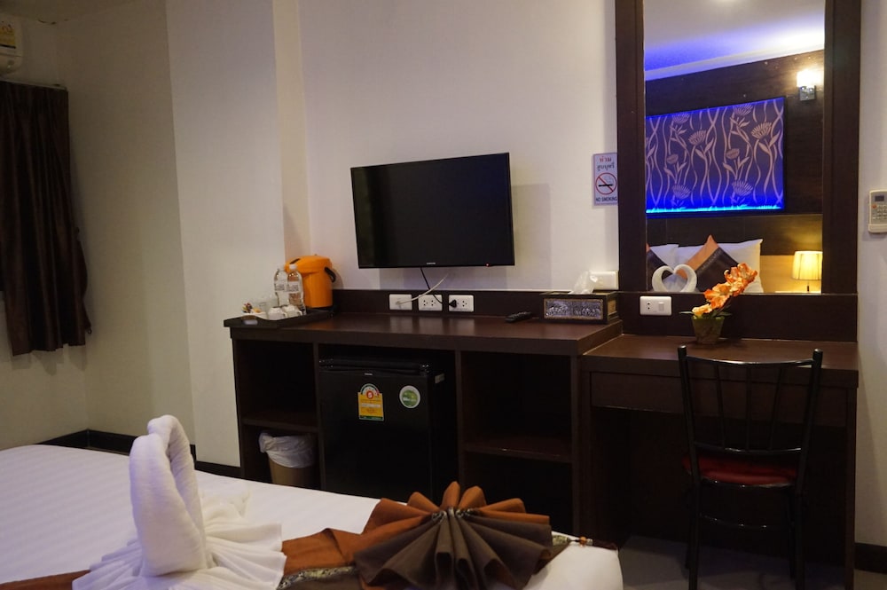PATONG MANSION HOTEL 65/68