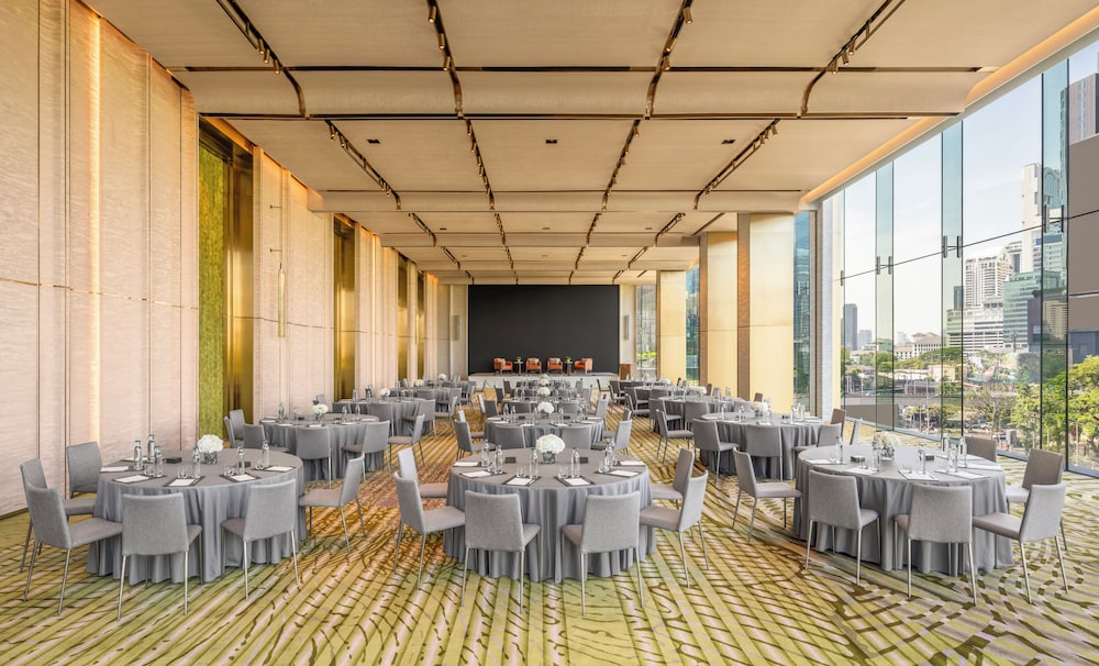 Andaz One Bangkok, By Hyatt 39/48