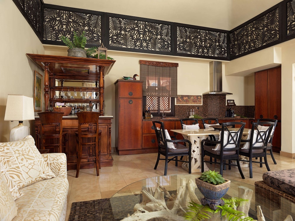Royal Garden Villas & Spa 60/80